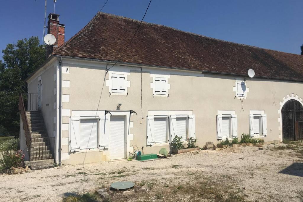Logement Independant Le Poulailler Proche Guedelon Treigny Εξωτερικό φωτογραφία